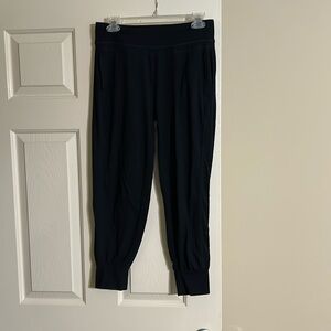 MPG joggers size medium